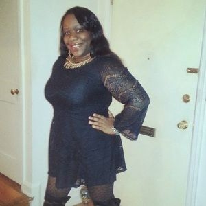 Meet your Posher, Denise